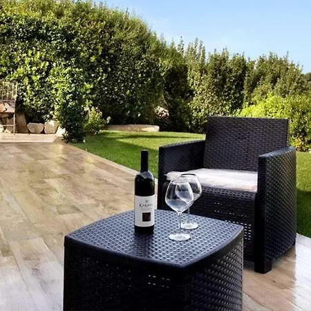 Sleeps 4 Villa *